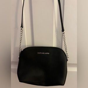 Micheal Kors crossbody purse